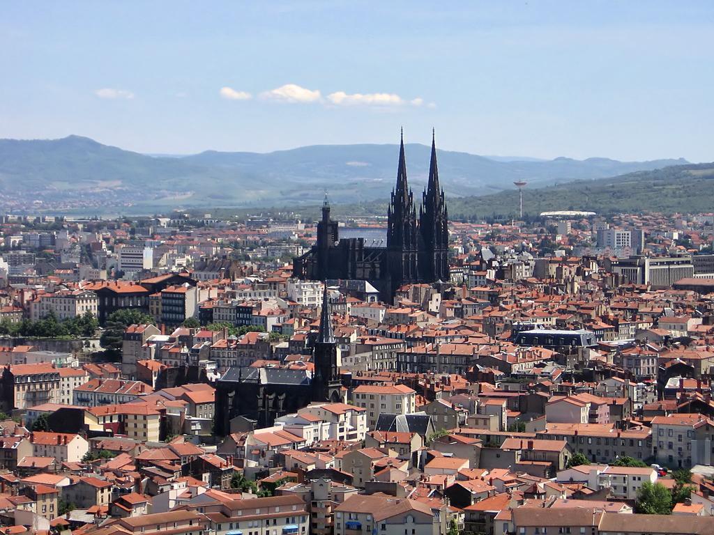 Premiere Classe Clermont-Ferrand Aubiere Bagian luar foto