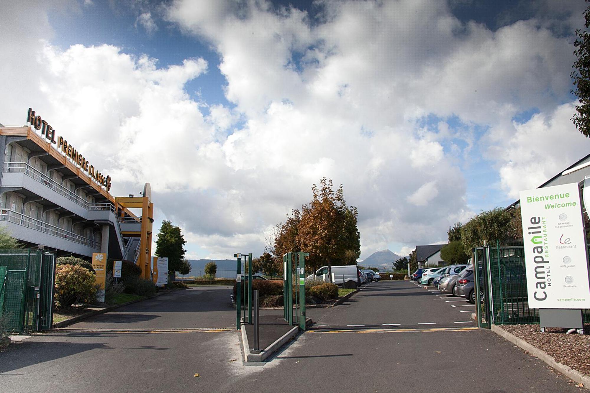 Premiere Classe Clermont-Ferrand Aubiere Bagian luar foto